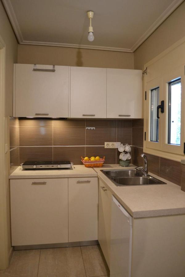 Kalamata Beach Maizonette Ground Floor And Semi-Basement With Yard Exterior foto